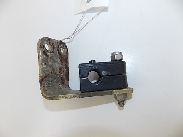OMC Throttle Cable to Bracket Anchor w/ Bracket 1990-1997 90 115  913795 340537