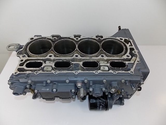 2004-2005 Yamaha Rebuildable Powerhead Crankcase Block  63P-W1510-00-1S 150 HP