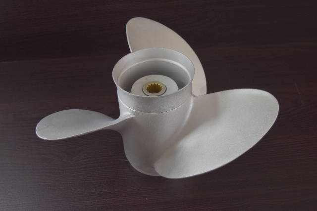 Michigan Wheel Aluminum Propeller 15 x 17 3 Blade