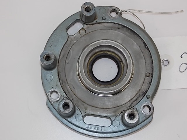 Yamaha Oil Seal Housing 1984-1985 40 50 HP 90891-40072-KT