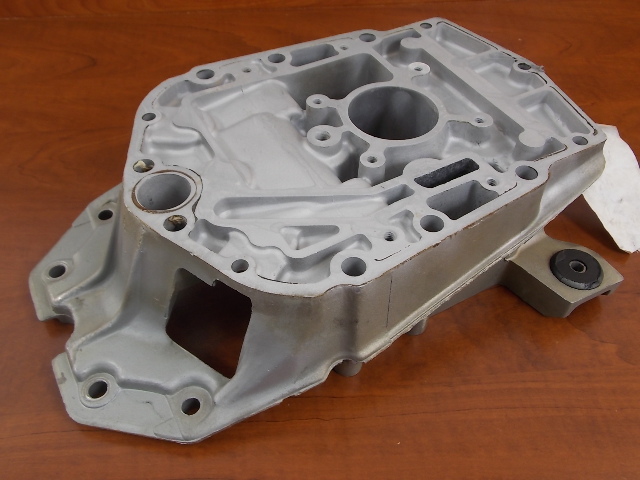 324059 Johnson Evinrude 1979-1984 Adapter Plate 85 90 100 115 + HP