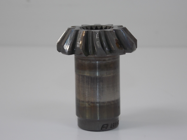Johnson Evinrude Pinion Gear 324457 1979-1997 25 28 35 HP