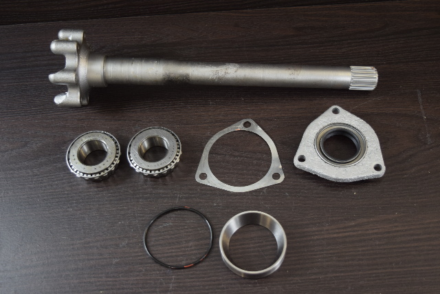 1976-1985 OMC Intermediate Housing Driveshaft 909044 120 140 170 200 230+ HP