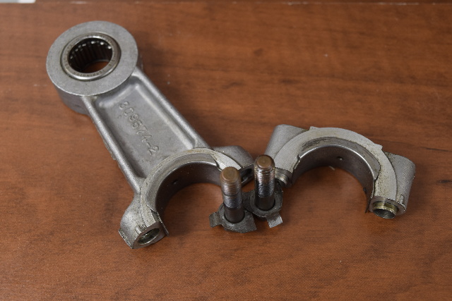 Johnson Evinrude Connecting Rod circa 1960's 9.5 HP 309574 0309574