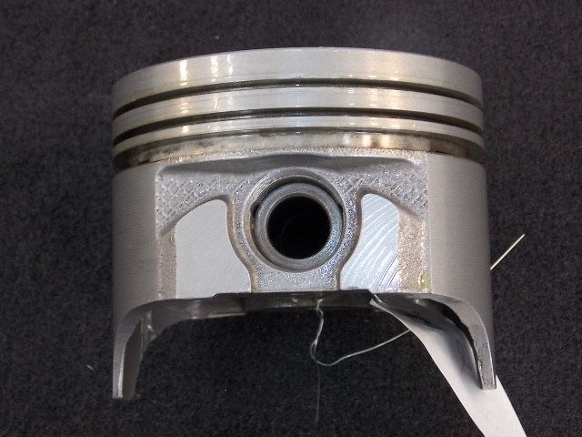 OMC Piston Standard 1973-1990 2.5 L 3.0 L 980503 0980503 C# 2777718