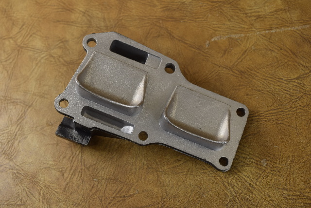 OMC Johnson Evinrude Bypass Cover 313950 1974-1992 9.9 15 HP