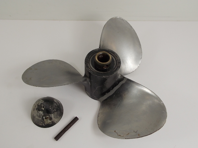 OMC Cobra Sterndrive Propeller 14 x 17 SST 1972-77 120 140 175 190 235 HP 172492