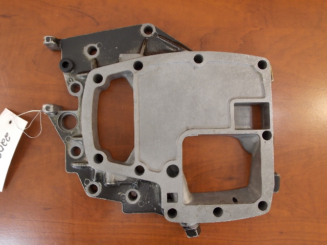 FA404680 Chrysler 1975-76 Spacer Plate 75 90 105 120 135 HP