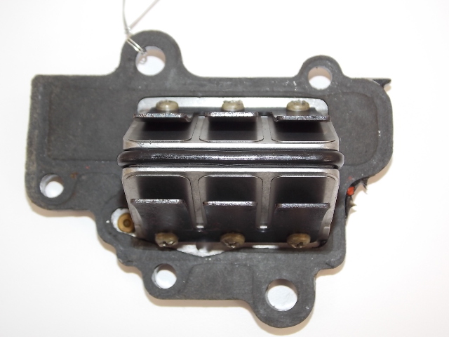 Mercury Reed Block 1986-1998 6 8 9.9 15 20 25 HP 42381A2 828435A1 828435A3