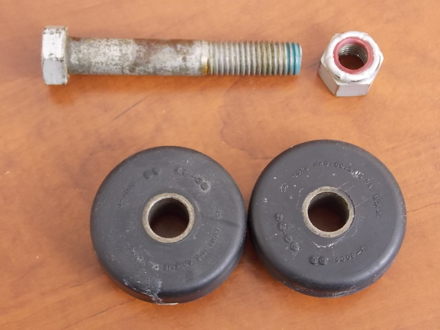 1973-1985 OMC Cobra Rubber Mounts 980159 0980159 200 HP 2.3 262 5.0 5.7L