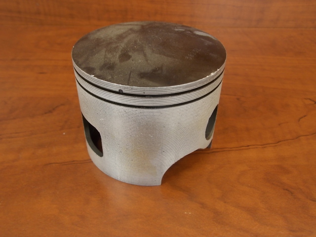 3116P4 Wiseco 1984-1992 Piston .040 Port Yamaha V4 V6 115 130 150 175 200 225 HP