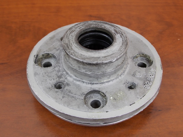 Johnson Evinrude End Cap Assembly Bearing Housing 312928