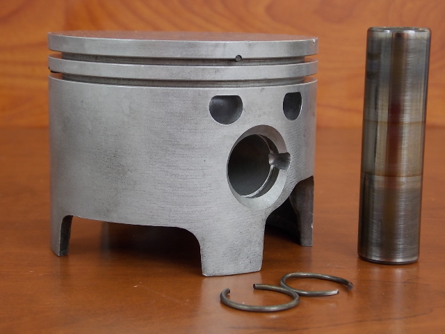 Mercury Piston STBD .015 OS 1990-1991 135 150 175 200 HP 9738A3 C# 765-7938-3