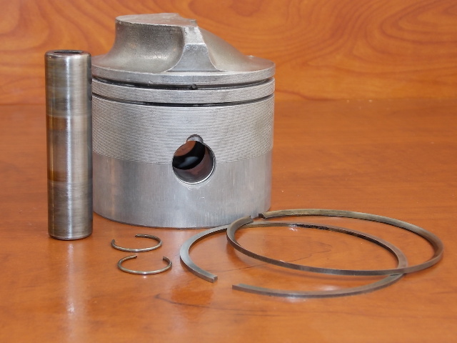 Johnson Evinrude Piston .030 OS 1979-83 85 90 100 115 140 150 175 200+ HP 390983