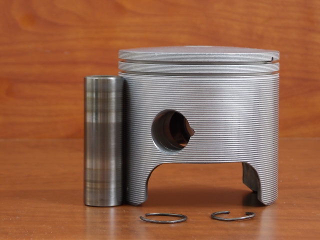 Wiseco Piston STD 3031PS Replaces Yamaha 2 Cyl 1992-1996 55 HP Loop Charge