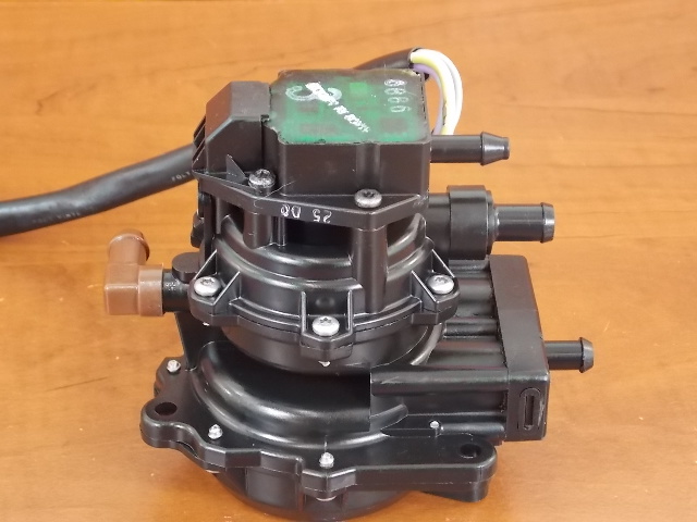 Johnson Evinrude 4 Wire VRO Pump 50-300 hp 1991-1997 175109 / 435556 / 435558