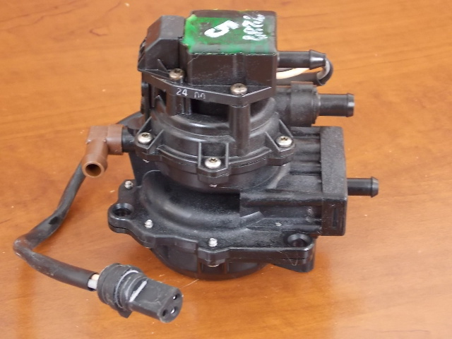 1 YEAR WARRANTY! 1985-05 Johnson Evinrude 3 Wire VRO Pump 435559 438404 35-60 HP