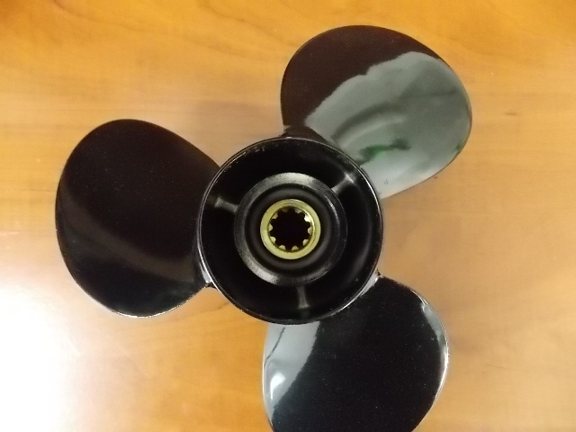 New Mercury & Mariner Propeller 9-3/4 X9-1/2 25 30HP 4-Stroke 2006-2015