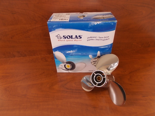 NEW! 1974-15 Solas 9.25 X 11 SS Propeller 2121-093-11 fits Johnson 8 9.9 15 HP