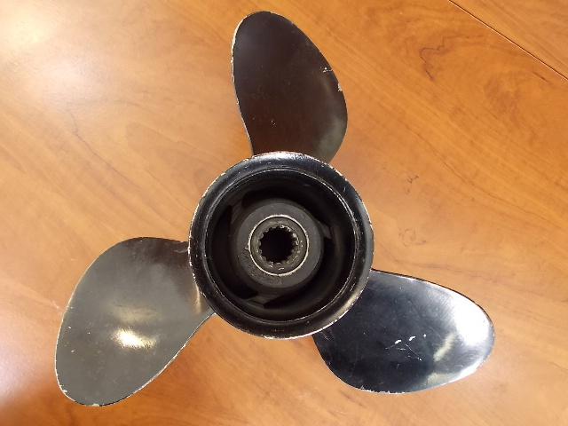 Like New Mercury Propeller 12-1/2 X 23 1977-2015 48-65736A1