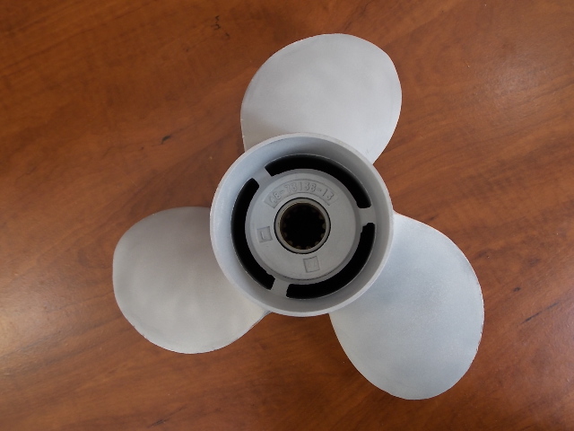Like New Mercury Propeller 10-3/8X13 30 35 40 45 48 50 55 60 70 75HP 48-73136A40