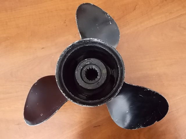 Used Mercury BlackMax Aluminum Propeller  13 X 21 1961-UP 48-32746A3