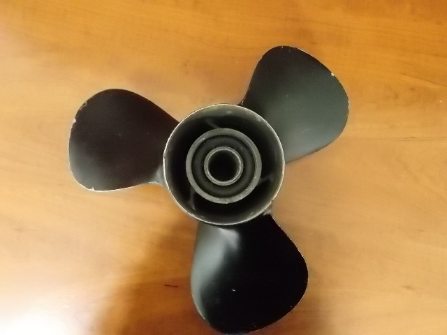 Like New  Mercury BlackMax Aluminum Propeller  13X19 1962-UP  48-65024A1