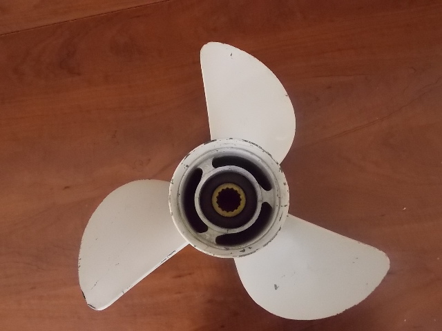 Yamaha 13x19 Propeller 1984 -Up  60 70 75 80 85 90 100 115HP 6E5-45941-00-00