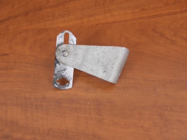 Johnson Evinrude Starboard Vibration Dampener Assembly 1968-1973 9 9.5 HP 381826