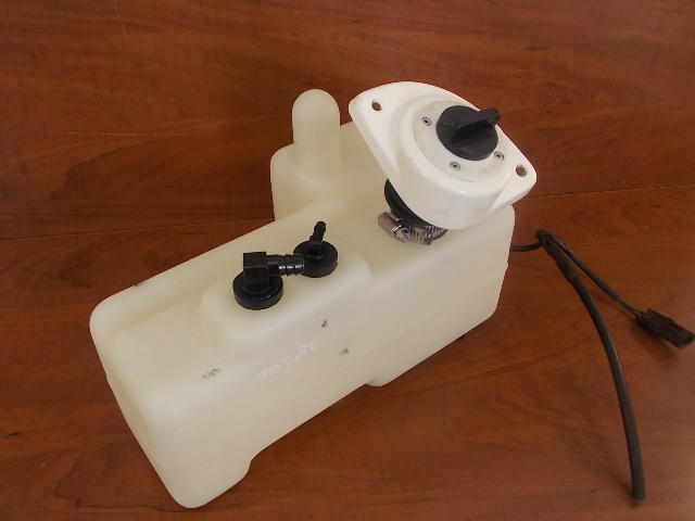 Bombardier SeaDoo Ski Doo Oil Tank Reservoir and Fill Neck 275000021 275000077