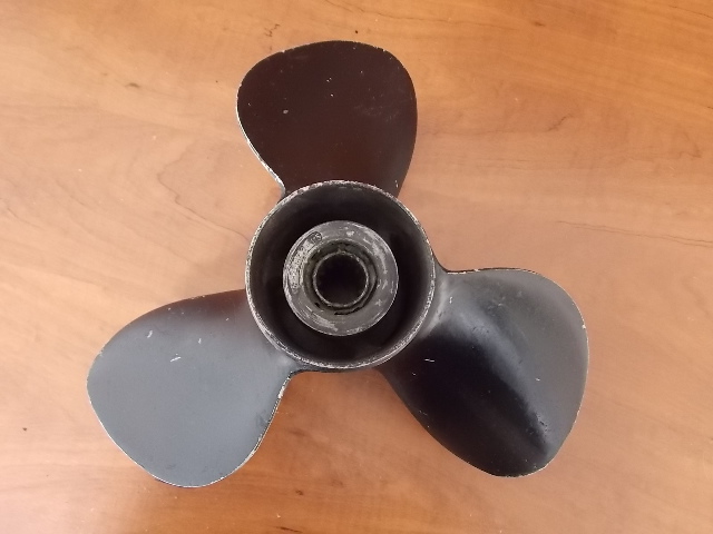 Good Used Mercury Propeller 11 X 15 25 30 35 40 45 50 55 60 70HP 48-61822A1