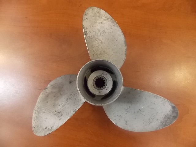 Used Johnson Evinrude Propeller 12.25 X 15 1975-UP 40 48 50 55 60 70 75HP 386786