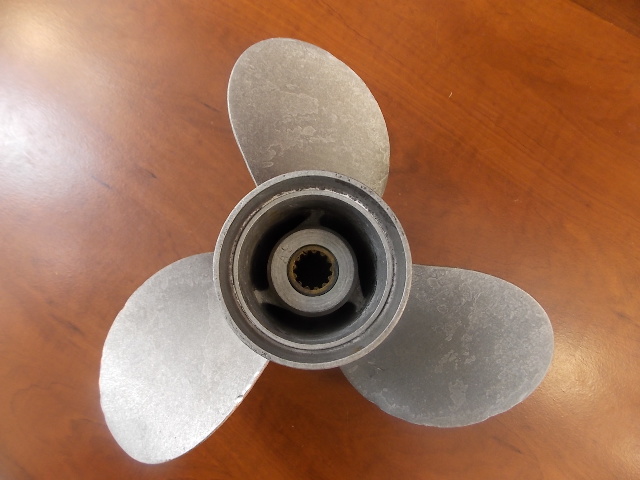 Used Johnson Evinrude Propeller 12.25 X 14 1975-UP 40 48 50 55 60 70 75HP 386786