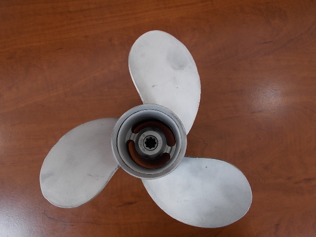Mercury Aluminum  Propeller Prop 10 X 9 1963-1981 20 HP 48-86962A4