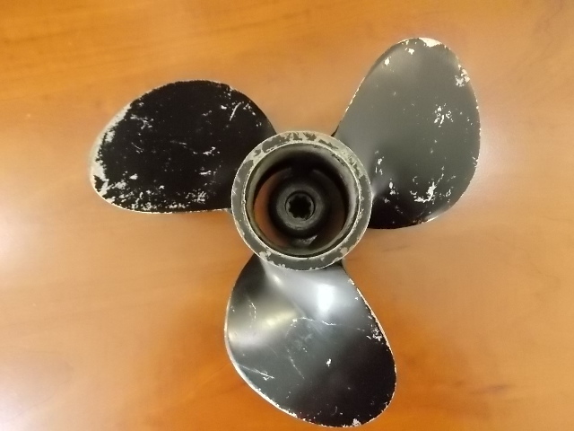 Mercury Aluminum RH Rotation Propeller 10 X 9 1963-1979 20HP