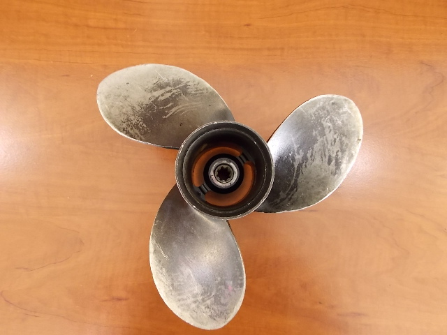 Mercury Aluminum RH Rotation Propeller 10 X 9 1963-1979 20HP