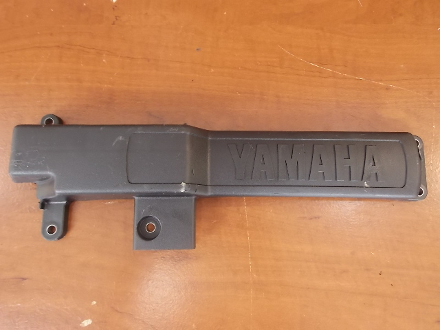 Yamaha Cylinder Head Cover 2 67F-11192-00-00 1999-2004 75 80 90 100 115 HP