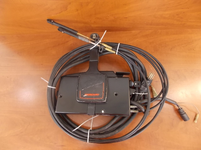 Mercury Side Mount Remote Control Box Controls w/ Key 9 Ft Cables & Trim Switch