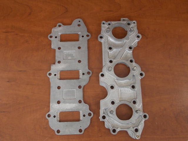 385140 317306 Johnson Evinrude 1968-81 Intake Manifold & Base Plate 55 65 70 +HP