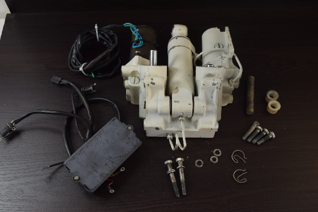 1 YEAR WTY! 1978-1992 Johnson Evinrude OMC Crossfire Power Trim Unit 60-235 HP