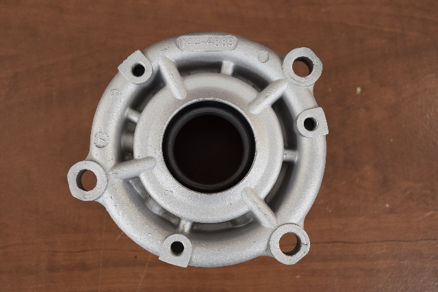 Mercury Lower End Cap 4888A1 1144-4889A1 Casting # 1144-4889 1972 65 HP