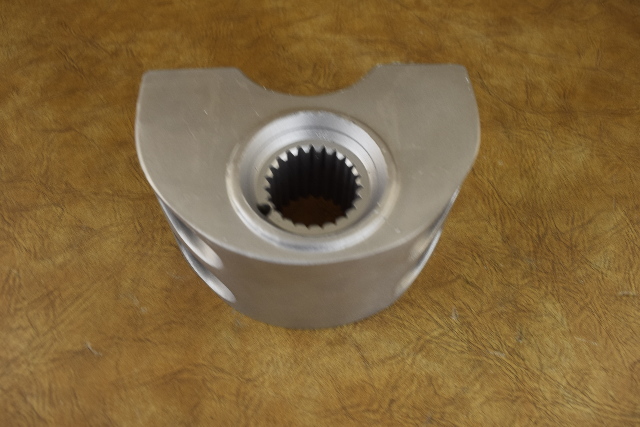 321507 Johnson Evinrude 1978-1993 Lower Mount Bracket 60 65 70 75 HP