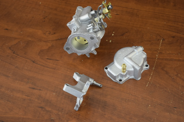 Johnson Evinrude Carburetor Body & Bowl 386853 1976 35 HP