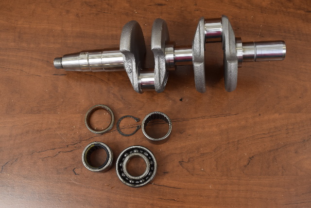 Johnson Evinrude Crankshaft 319456 1976 35 HP