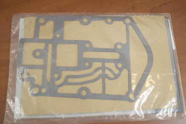 NEW Mercury Quicksilver Driveshaft Housing Gasket 1994-2004 30 40 50HP 8M0000821