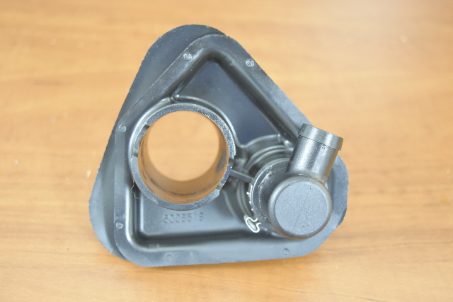 Johnson Evinrude Exhaust Relief Grommet 5007164 2004