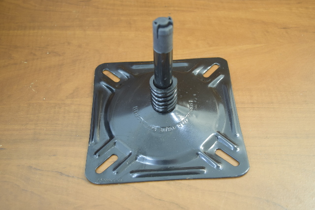 Springfield Marine KingPin 7 x 7 Seat Swivel Mount