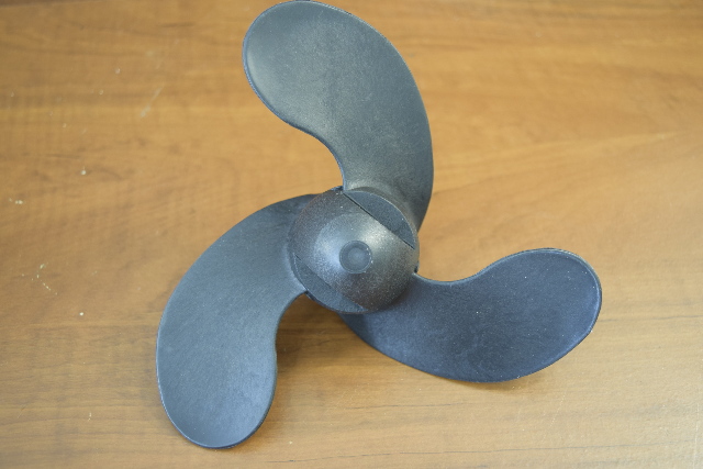 Mercury Plastic Propeller 3 x 7.4 x 5.7 2 2.5 HP 815083