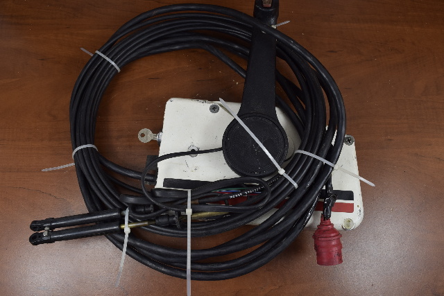 OMC Johnson Evinrude Control Box with Trim Switch,12ft Cables, and Key