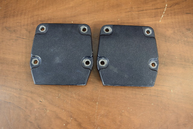 321673 329288 Johnson Evinrude 1978-01 Mount Bracket Lower Cover Set 50 60 + HP